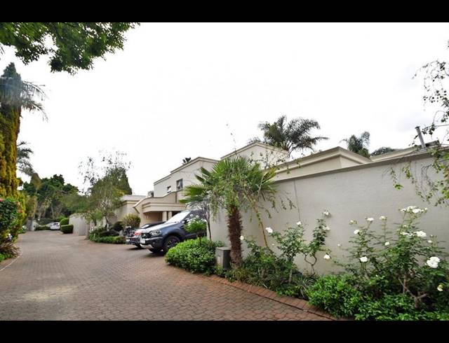 3 BEDROOM HOUSE FOR SALE IN SANDOWN